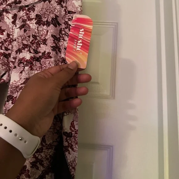 large Floral Active Leggings​ - Picture 3 of 6